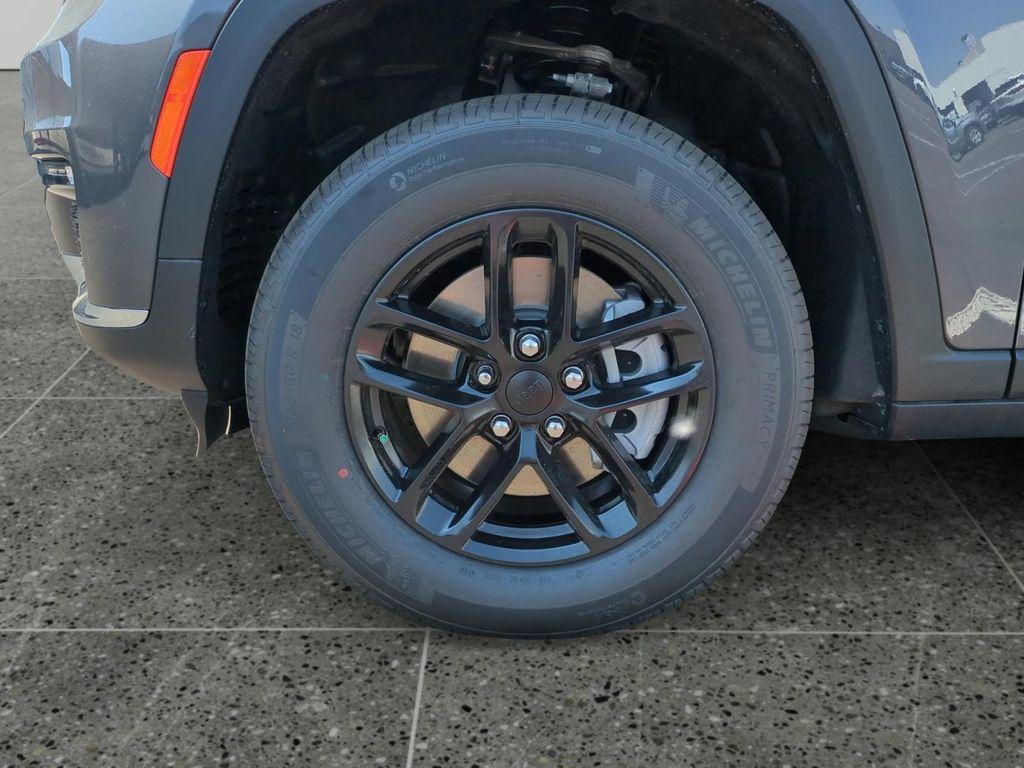 new 2025 Jeep Grand Cherokee L car, priced at $49,495