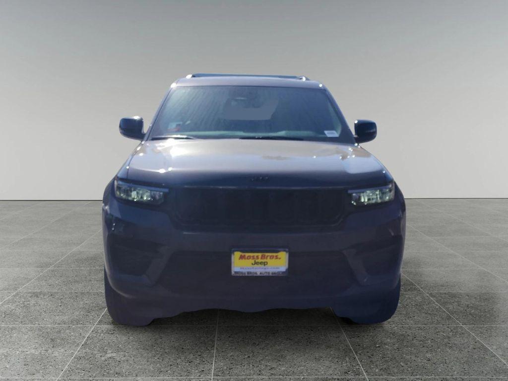 new 2025 Jeep Grand Cherokee car, priced at $44,730