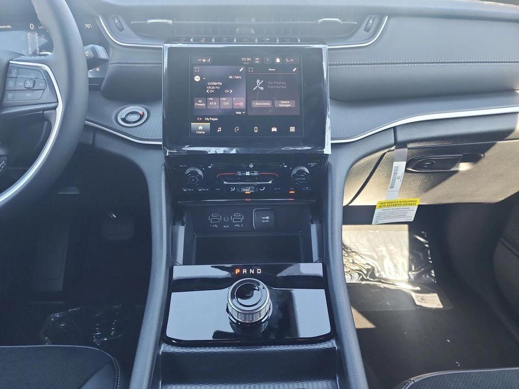 new 2025 Jeep Grand Cherokee car, priced at $44,730