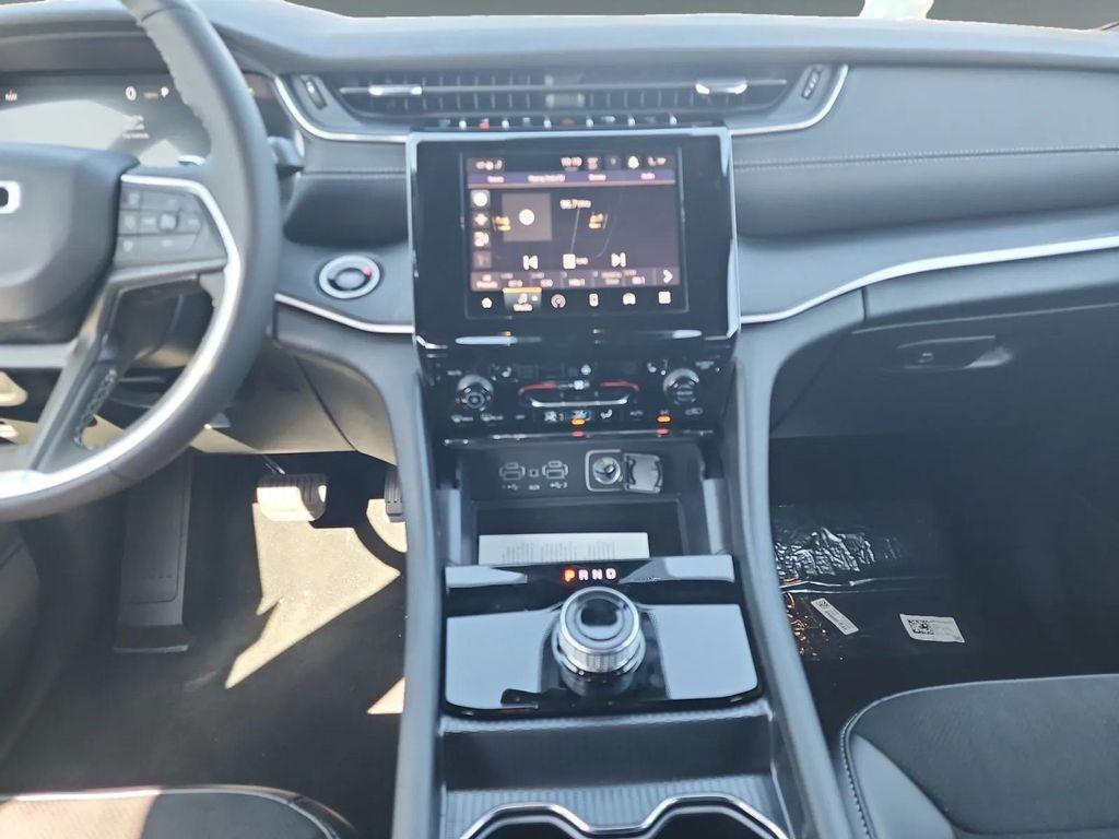 new 2025 Jeep Grand Cherokee L car, priced at $46,730