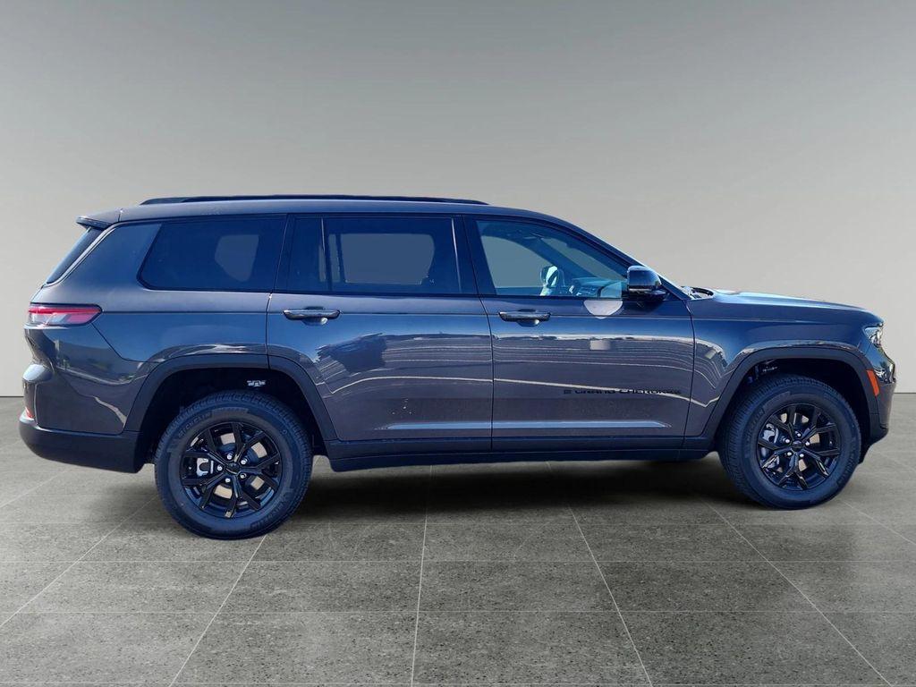 new 2025 Jeep Grand Cherokee L car, priced at $46,730