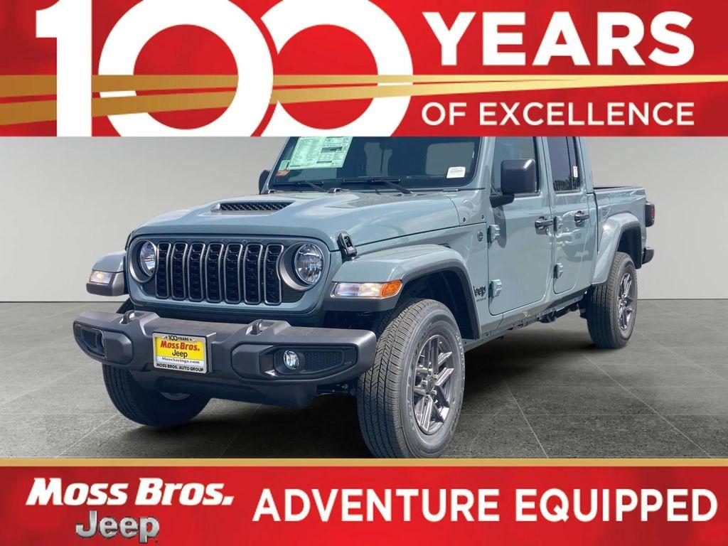 new 2025 Jeep Gladiator car, priced at $48,235