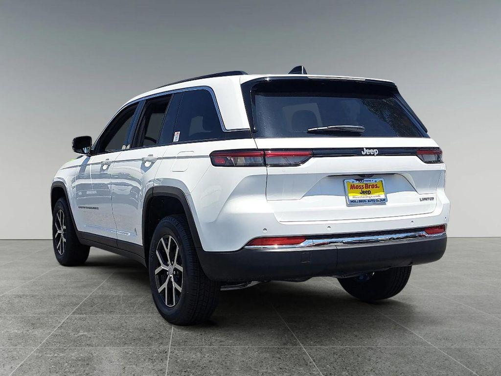 new 2025 Jeep Grand Cherokee car, priced at $44,700