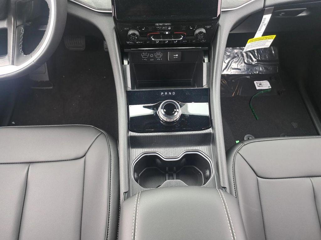 new 2025 Jeep Grand Cherokee car, priced at $45,295