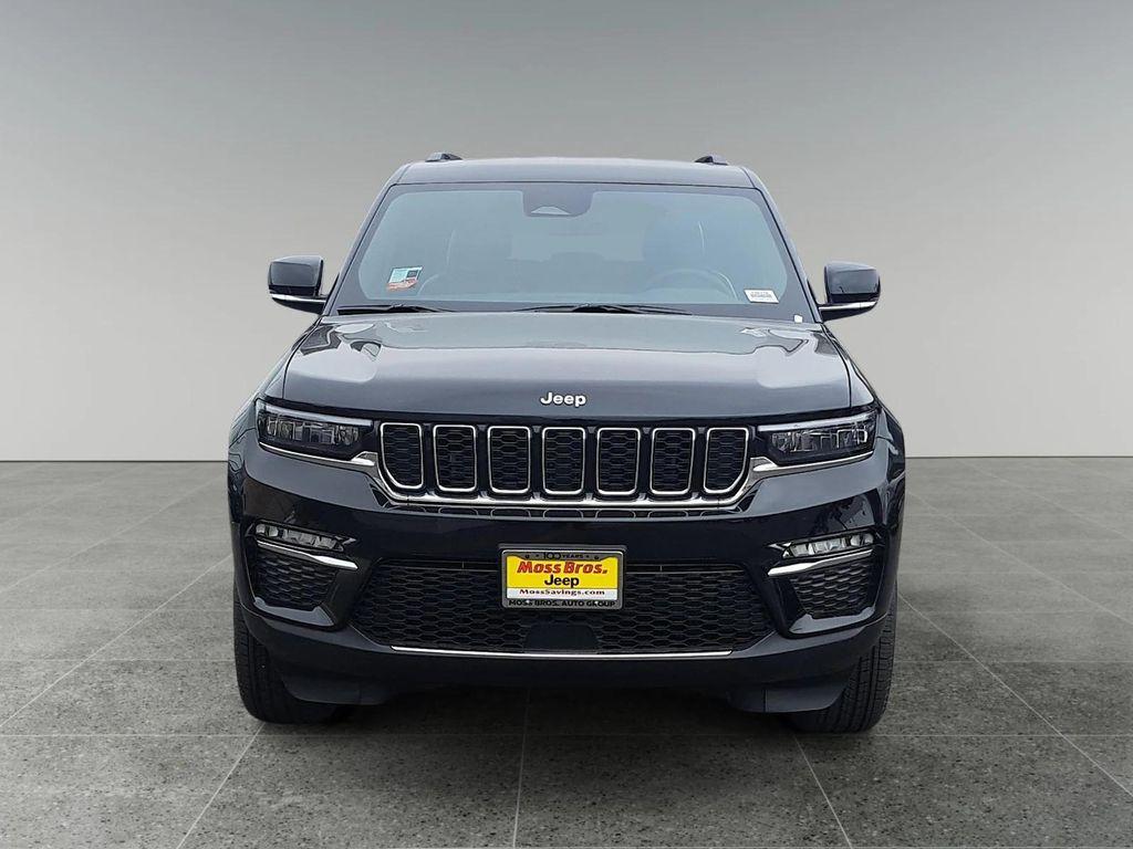 new 2025 Jeep Grand Cherokee car, priced at $45,295