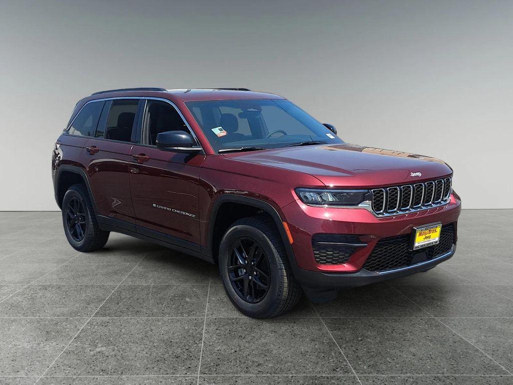 new 2025 Jeep Grand Cherokee car, priced at $42,375