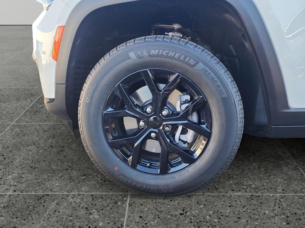 new 2025 Jeep Grand Cherokee L car, priced at $46,135