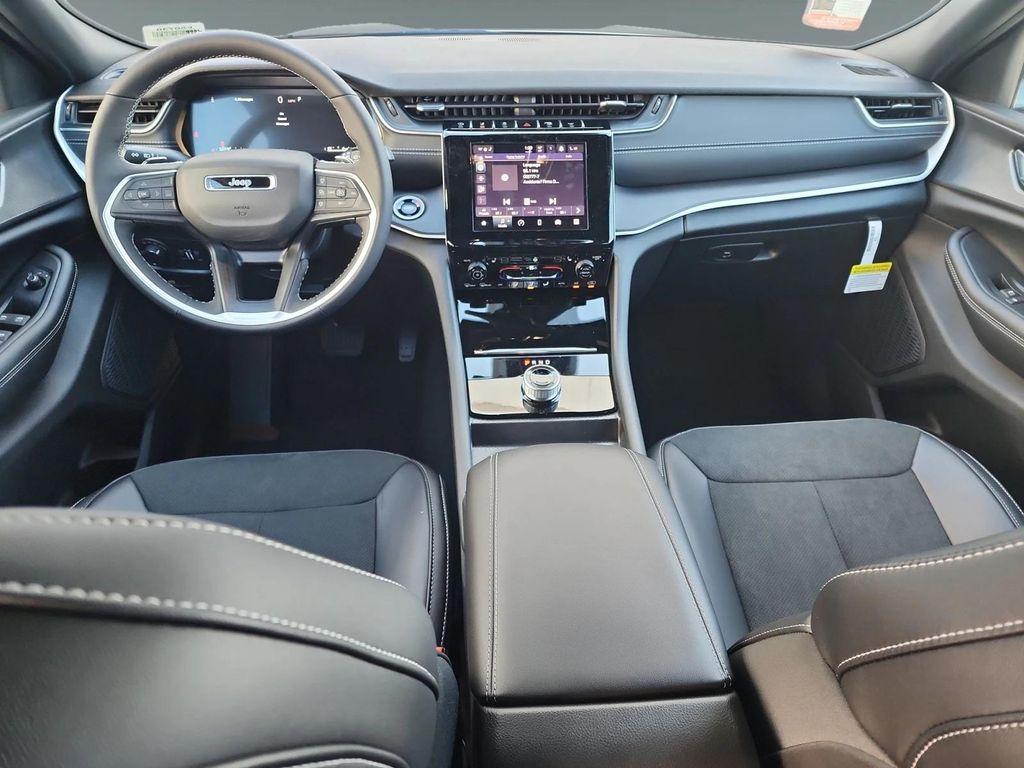 new 2025 Jeep Grand Cherokee L car, priced at $46,730