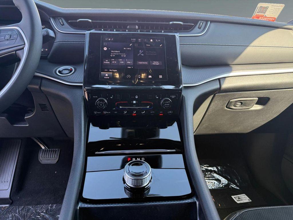 new 2025 Jeep Grand Cherokee L car, priced at $49,780