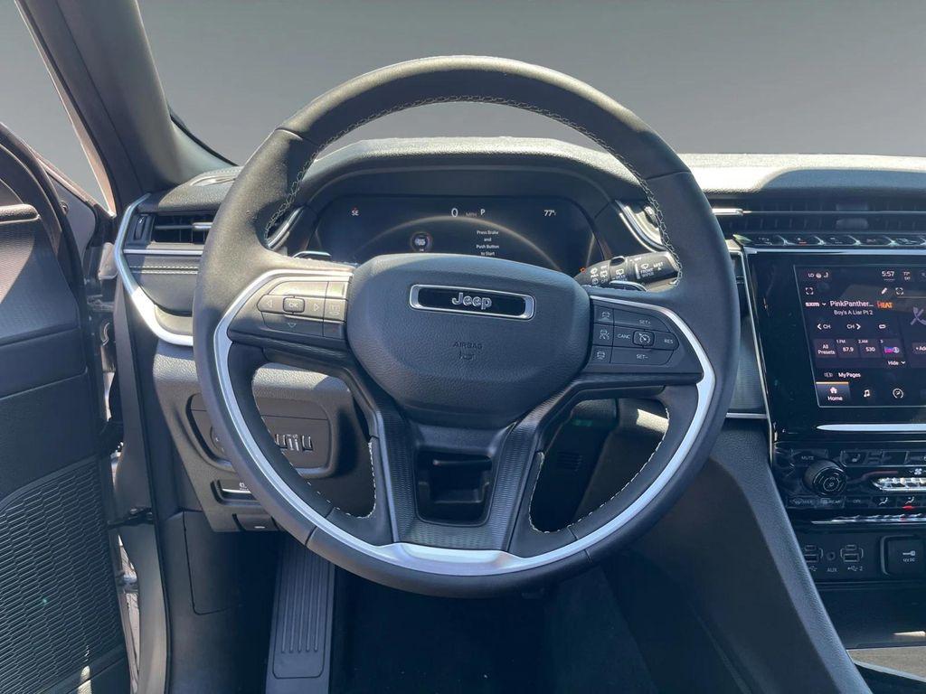 new 2025 Jeep Grand Cherokee car, priced at $48,175
