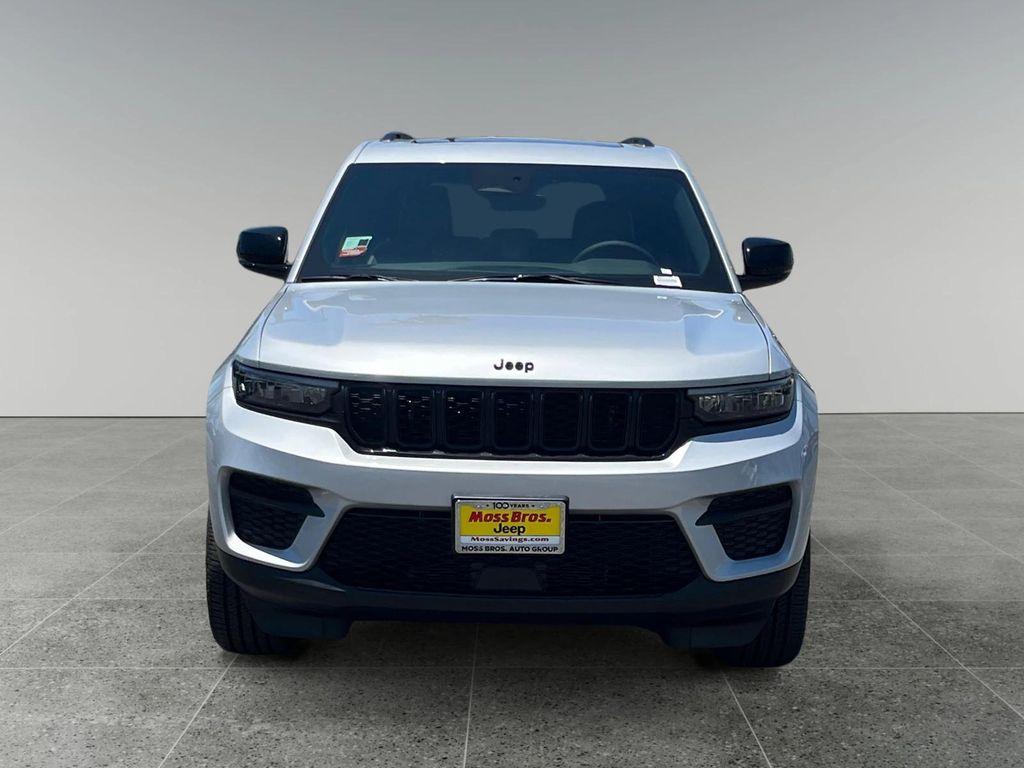new 2025 Jeep Grand Cherokee car, priced at $48,175