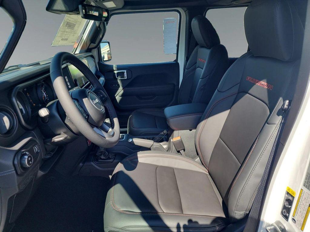 new 2025 Jeep Gladiator car, priced at $63,650