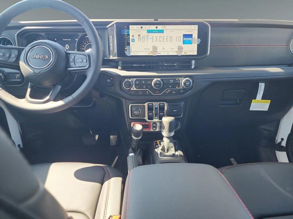 new 2025 Jeep Gladiator car, priced at $63,650