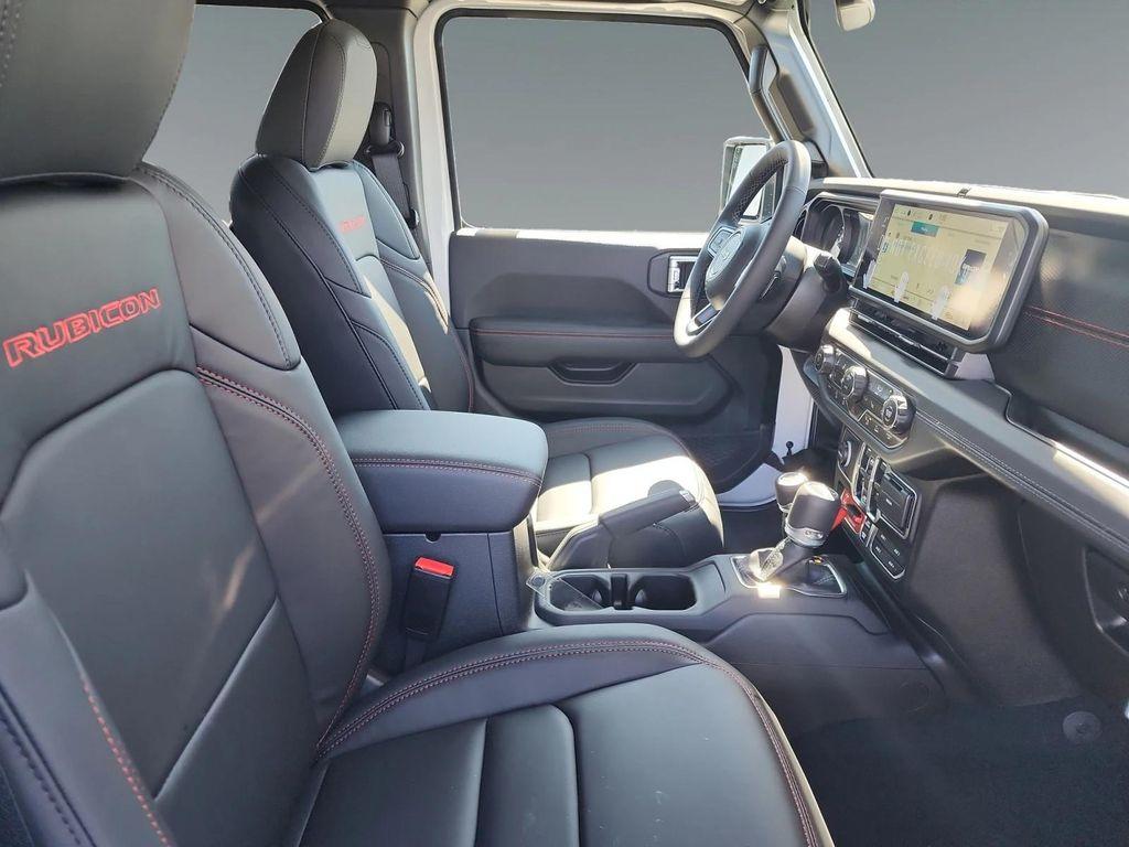 new 2025 Jeep Gladiator car, priced at $63,650