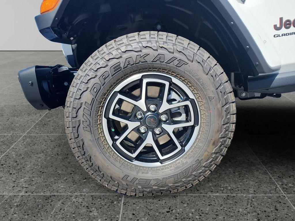 new 2025 Jeep Gladiator car, priced at $63,650