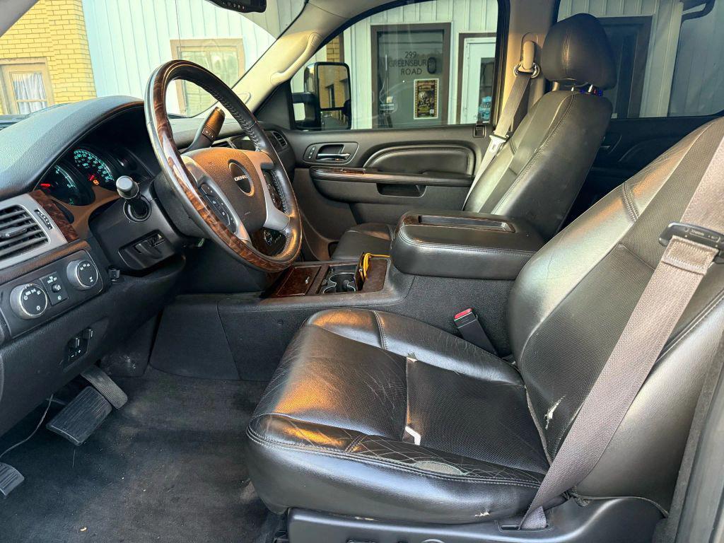 used 2013 GMC Sierra 2500 car, priced at $29,995