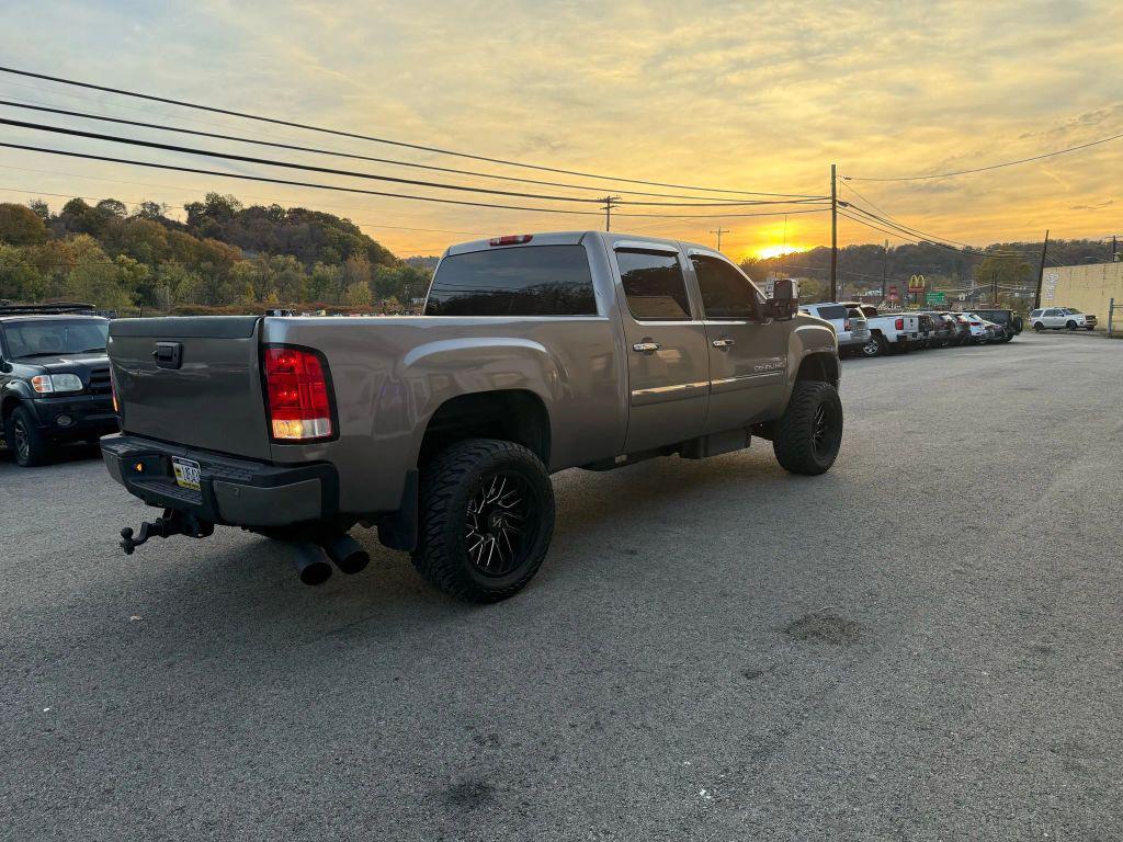 used 2013 GMC Sierra 2500 car, priced at $29,995