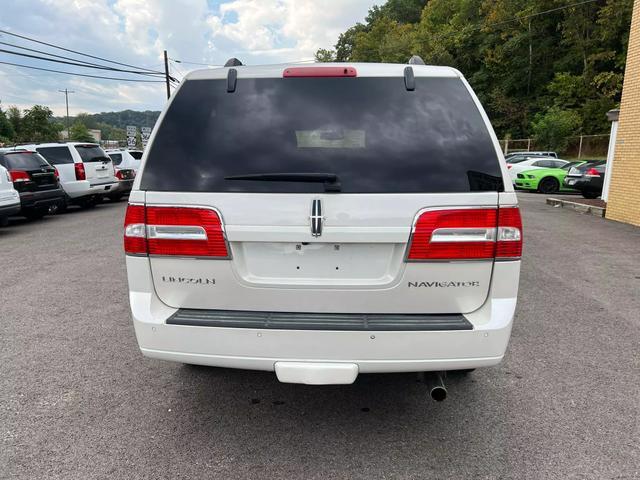 used 2013 Lincoln Navigator car, priced at $11,995