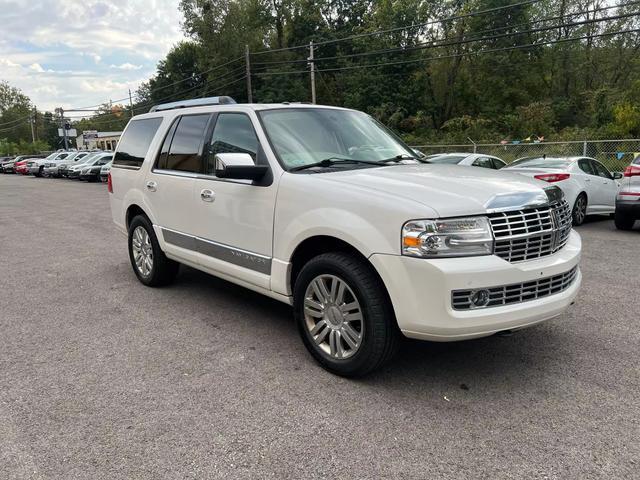 used 2013 Lincoln Navigator car, priced at $11,995