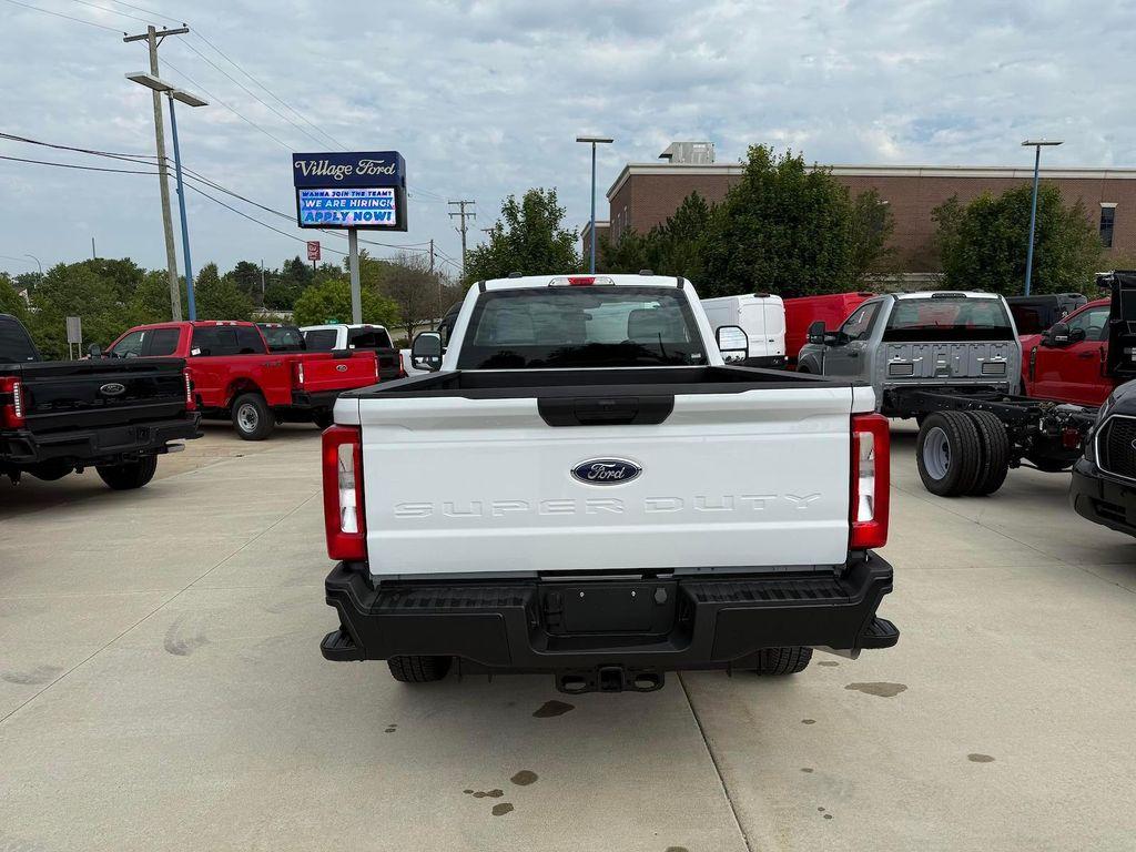 new 2024 Ford F-250 car, priced at $45,684