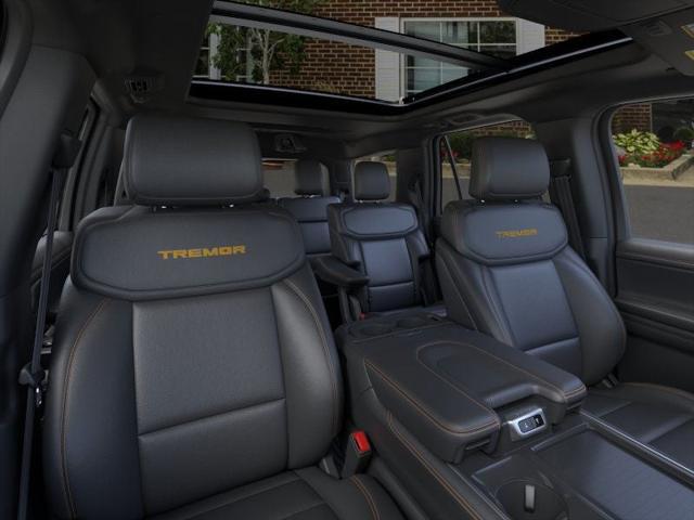 new 2025 Ford Expedition car, priced at $87,305