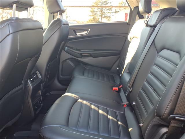 used 2024 Ford Edge car, priced at $26,980