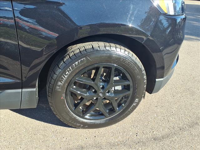 used 2024 Ford Edge car, priced at $26,980