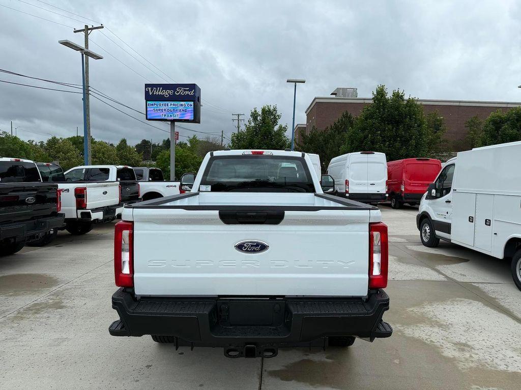 new 2025 Ford F-250 car, priced at $47,418