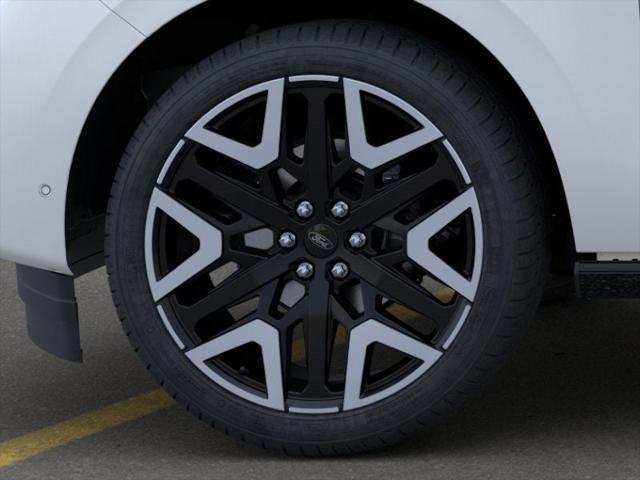 new 2025 Ford Expedition car, priced at $91,150