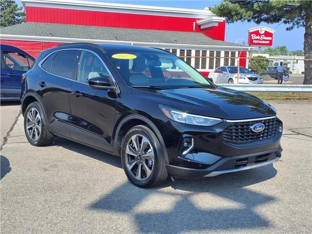 used 2023 Ford Escape car, priced at $25,580