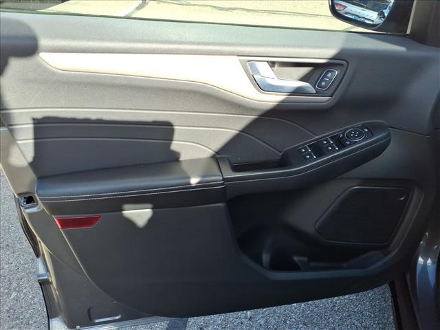 used 2022 Ford Escape car, priced at $21,580