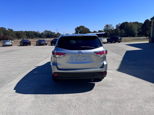 used 2016 Toyota Highlander car, priced at $14,595