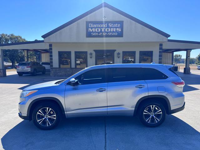 used 2016 Toyota Highlander car, priced at $14,595