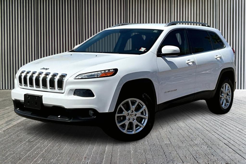 used 2018 Jeep Cherokee car, priced at $16,595