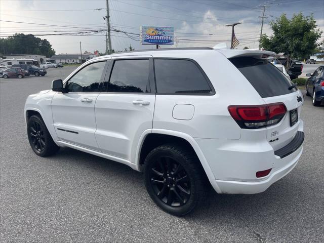 used 2018 Jeep Grand Cherokee car, priced at $17,333