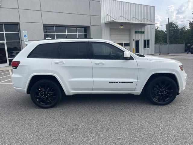 used 2018 Jeep Grand Cherokee car, priced at $17,333
