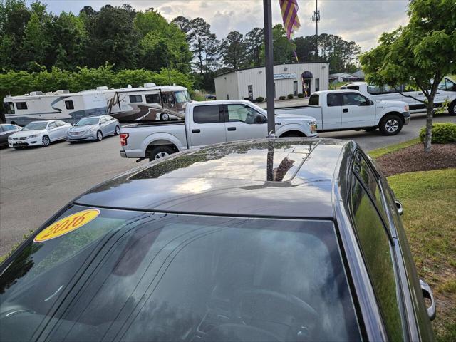 used 2016 Chrysler 300 car