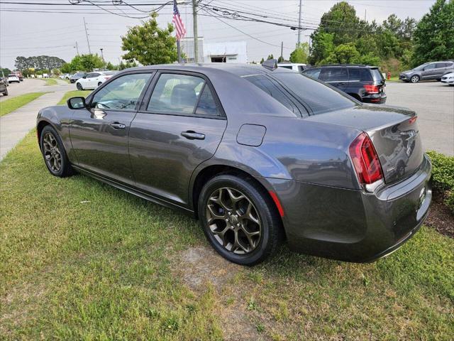 used 2016 Chrysler 300 car