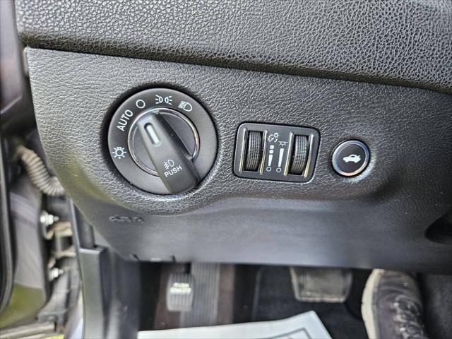 used 2016 Chrysler 300 car