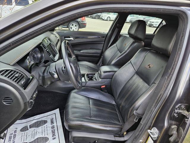used 2016 Chrysler 300 car