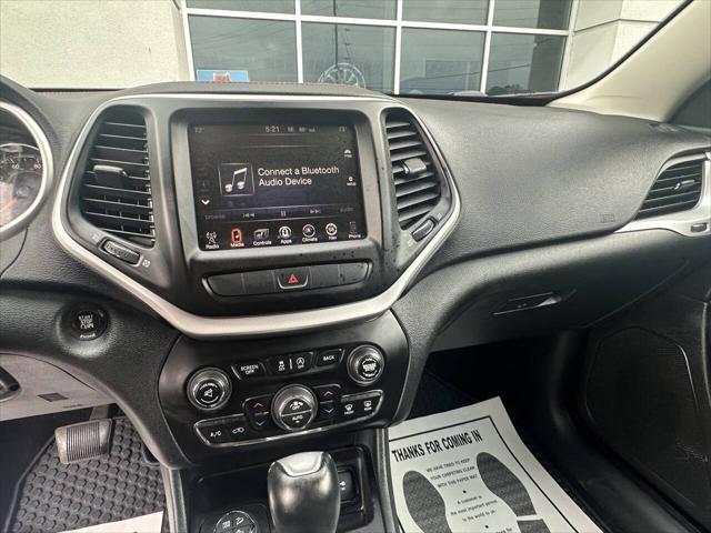 used 2015 Jeep Cherokee car, priced at $12,995