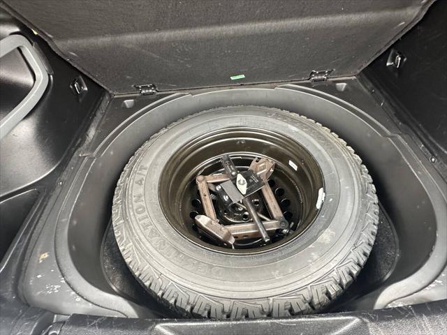 used 2015 Jeep Cherokee car, priced at $12,995