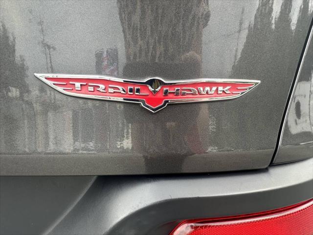 used 2015 Jeep Cherokee car, priced at $12,995