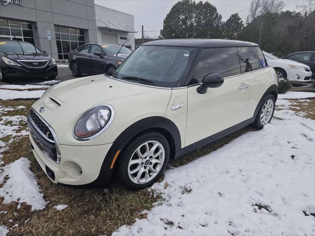 used 2015 MINI Hardtop car, priced at $9,222