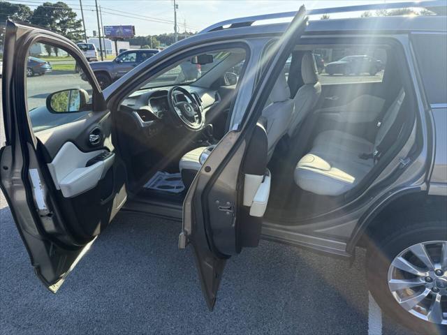 used 2017 Jeep Cherokee car, priced at $14,995