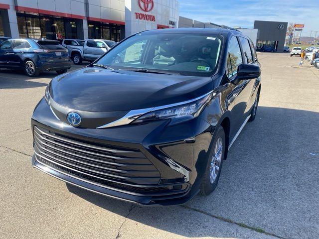 new 2025 Toyota Sienna car, priced at $43,301