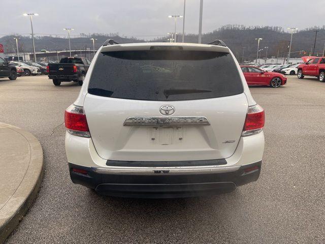 used 2013 Toyota Highlander car, priced at $13,991