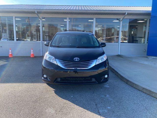 used 2016 Toyota Sienna car, priced at $22,622