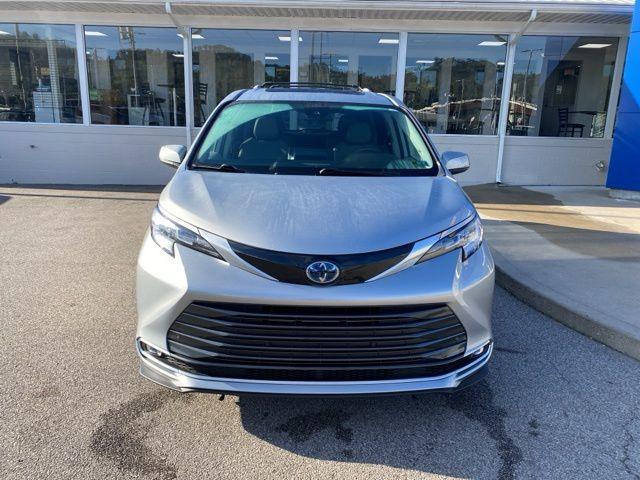 used 2021 Toyota Sienna car, priced at $39,982