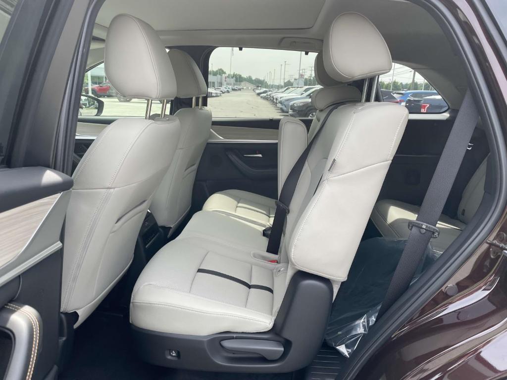 new 2025 Mazda CX-90 car, priced at $48,735